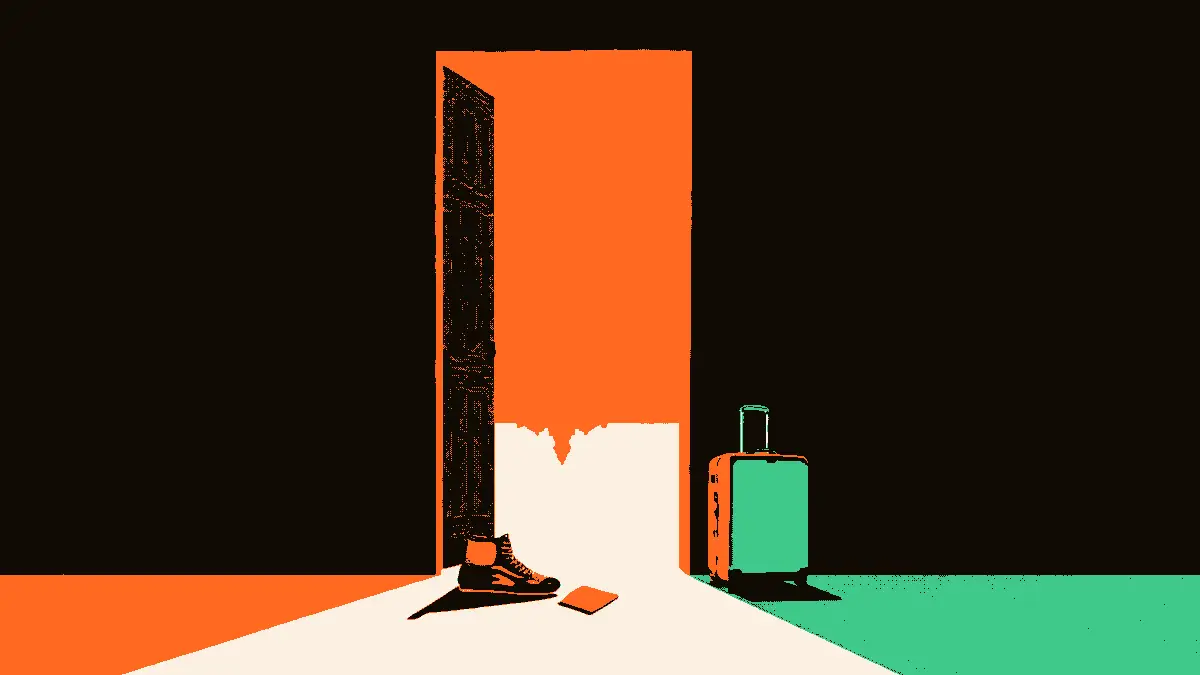 Une porte grande ouverte divisée en deux ambiances, l'une chaude et désertique, l'autre froide et industrielle, avec une valise fermée au milieu et un crampon posé sur le seuil, illustrant un choix de carrière suspendu.