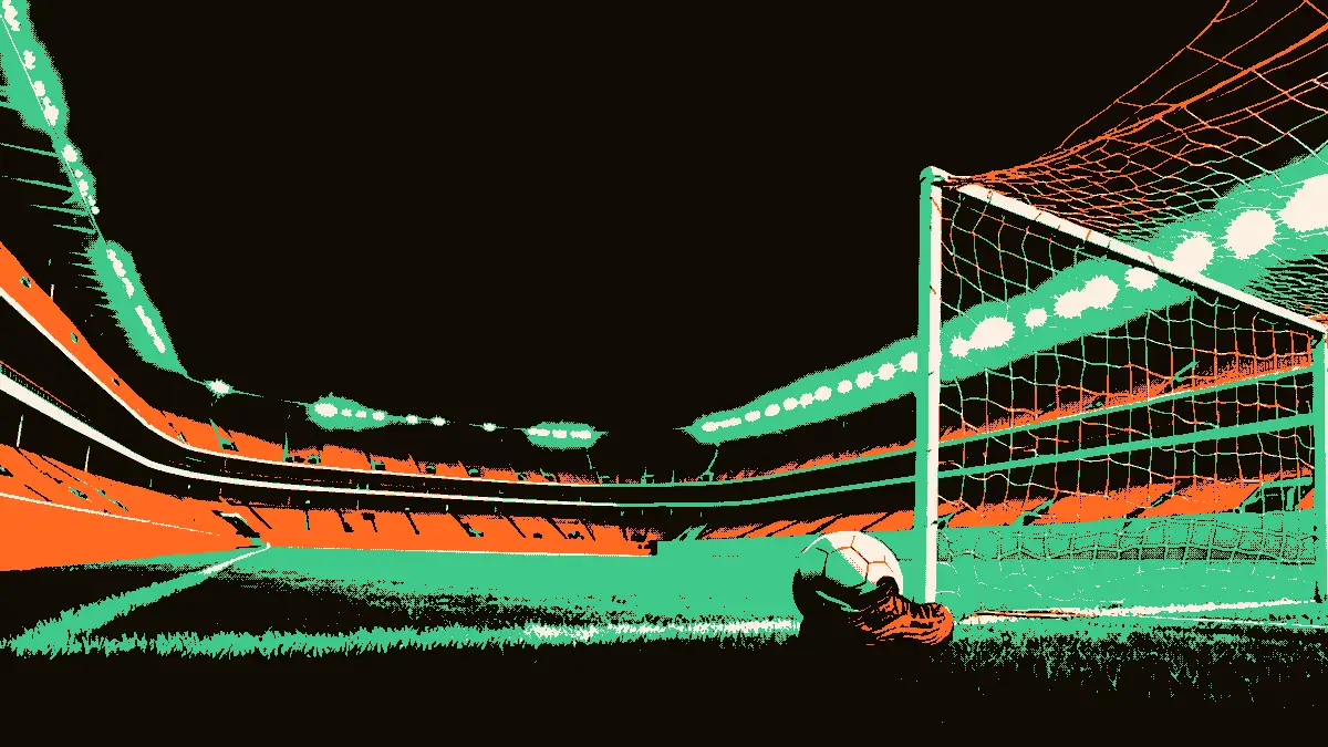 Stade vide au crépuscule éclairé par des projecteurs, avec un ballon dégonflé dans le filet d'un but et une chaussure usée abandonnée sur la pelouse, évoquant une défaite sportive.