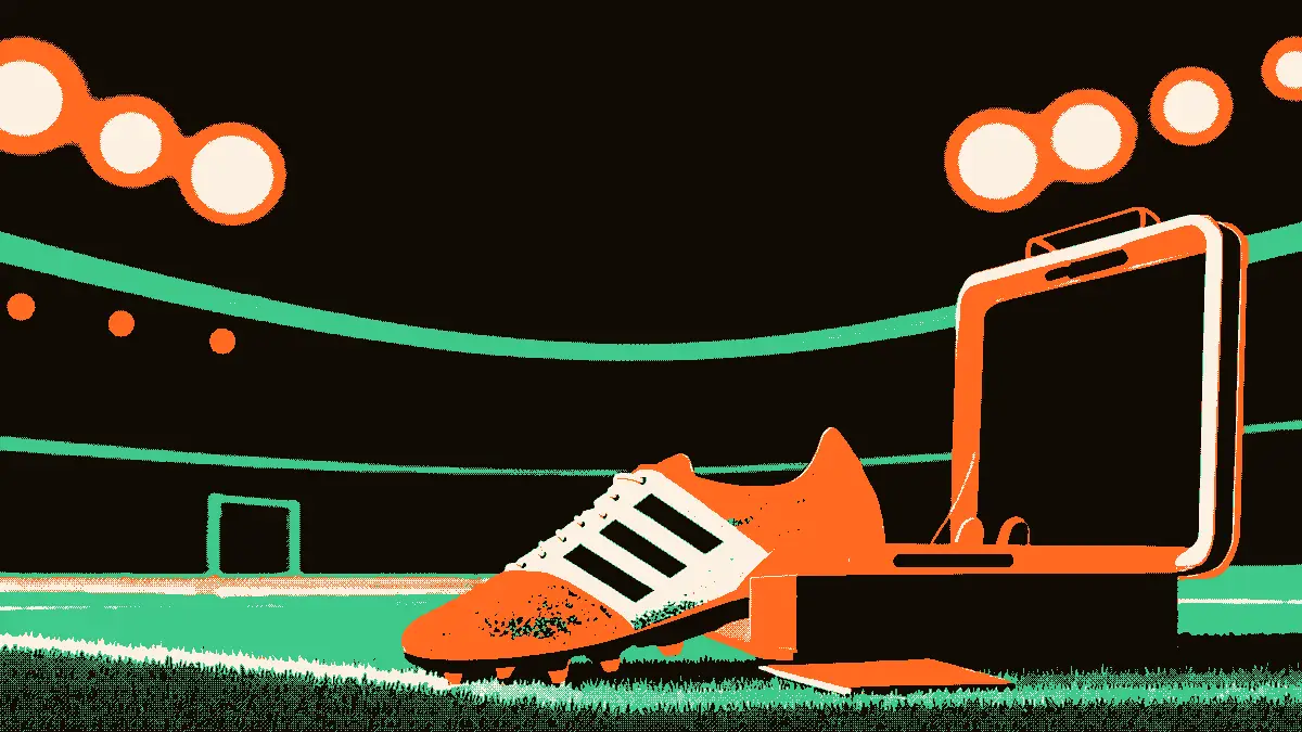Sur un terrain de football, une chaussure de football est posée à côté d'un passeport et d'une valise ouverte, suggérant un départ imminent, avec des projecteurs de stade allumés en arrière-plan pour évoquer la pression d'une dernière décision.