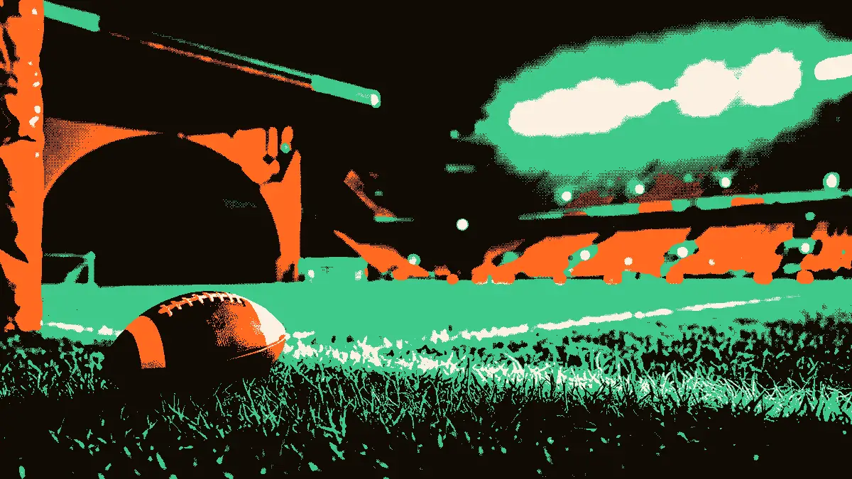 Un ballon de football posé sur la pelouse au bord d'un tunnel d'entrée de stade, avec des gradins remplis en arrière-plan et des projecteurs allumés au-dessus du terrain, symbolisant un transfert entre deux clubs.