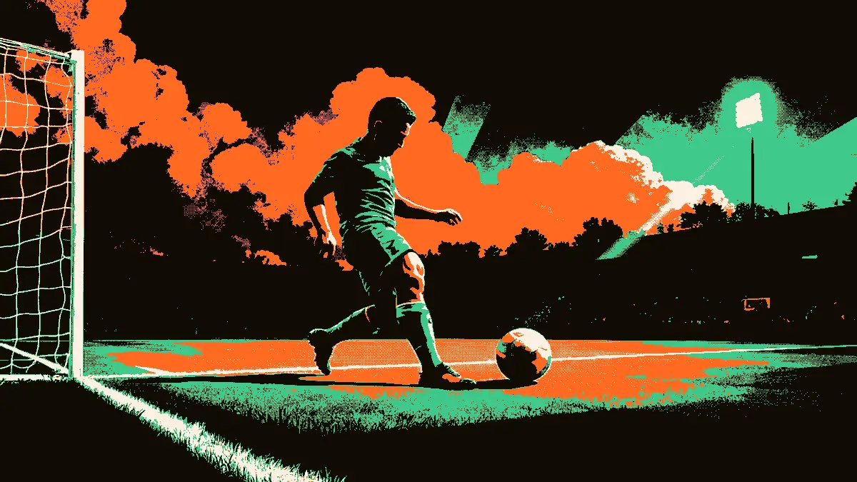 Une scène de football au crépuscule : un crampon s'apprête à frapper un ballon devant un but, des projecteurs allumés traversant une brume légère, symbolisant un choix de carrière internationale entre plusieurs horizons.