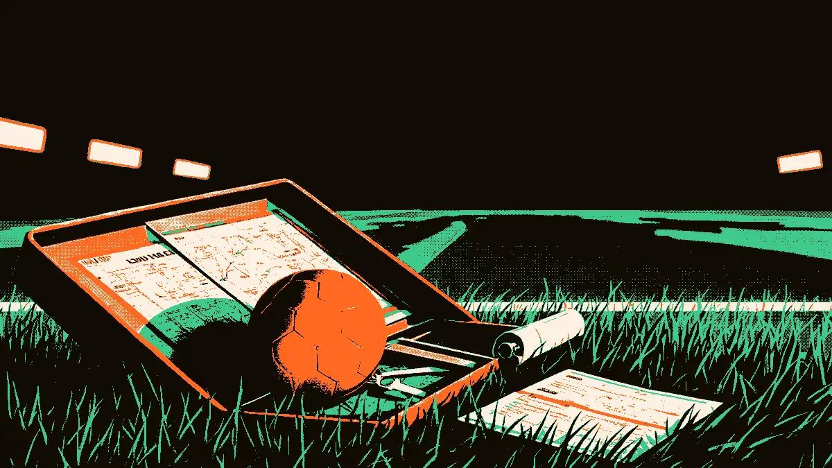 Illustration montrant un ballon de football posé sur une boussole ouverte au milieu d'une pelouse, accompagnée d'un billet et d'une carte roulée, avec des projecteurs de stade éclairant l'arrière-plan, évoquant sans texte ni personne un départ esquivé par un détour habile.